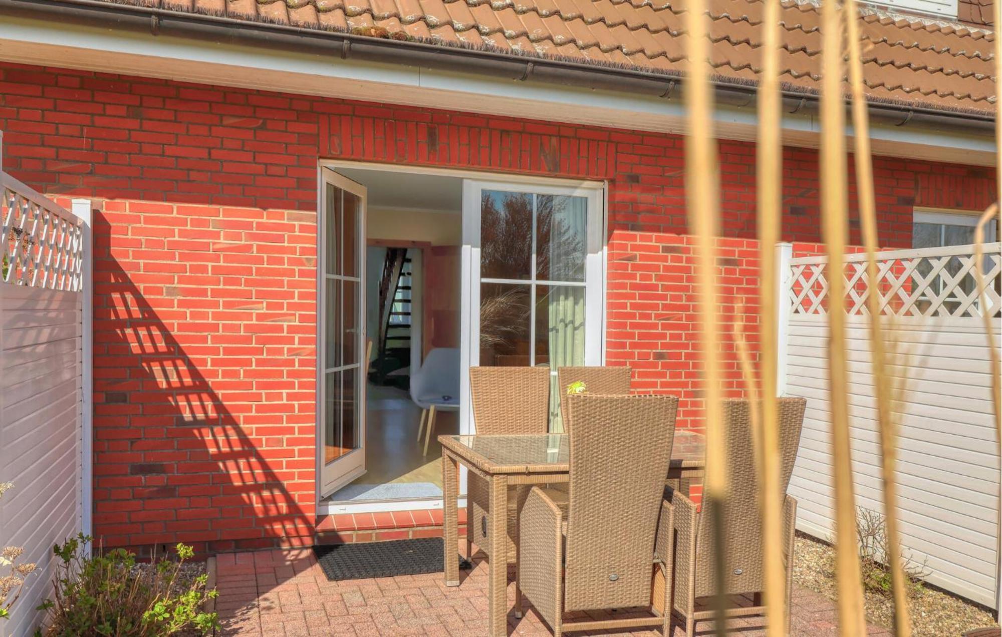 Nice Home In Toenning With Kitchen 외부 사진