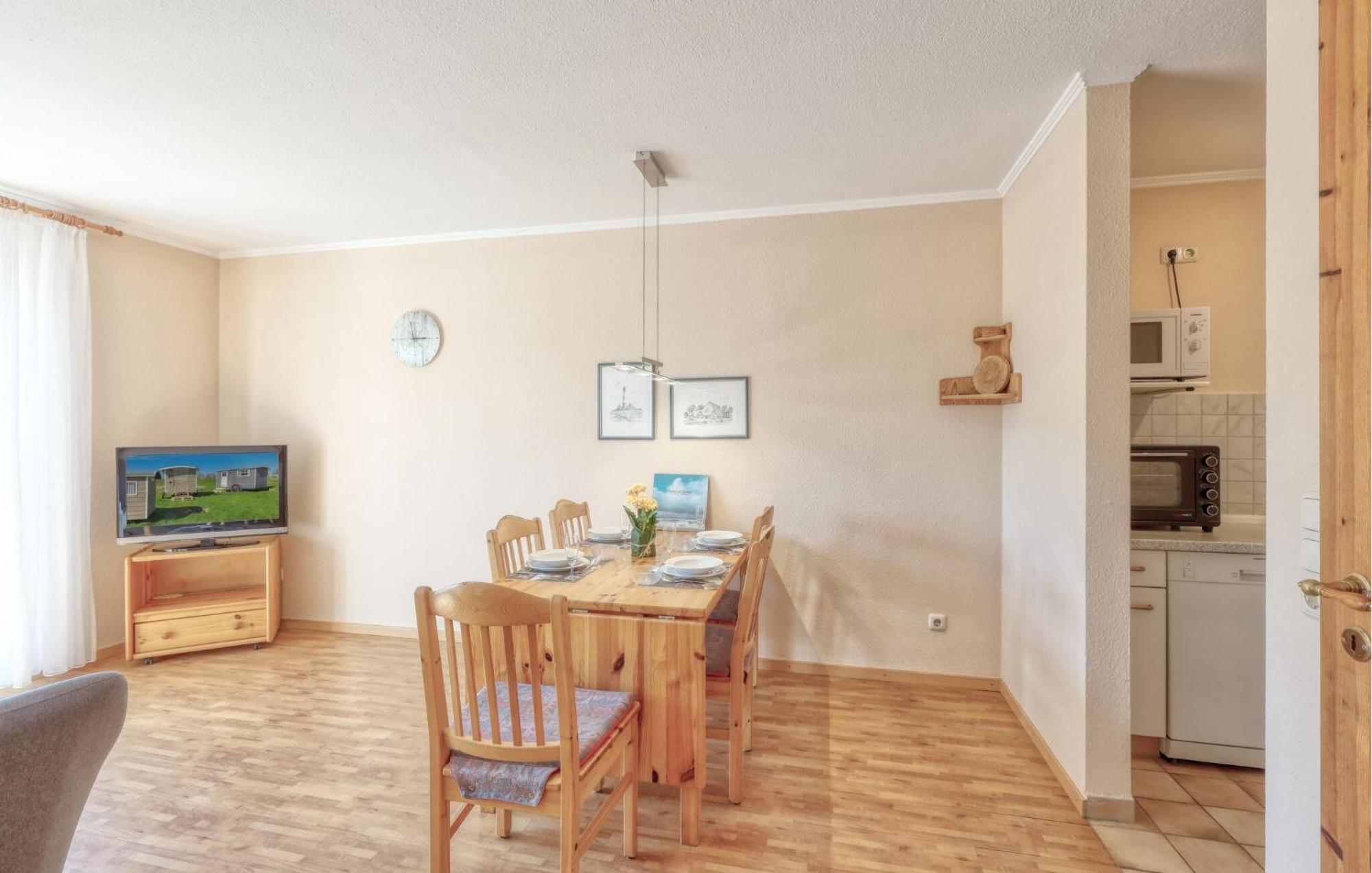 Nice Home In Toenning With Kitchen 외부 사진